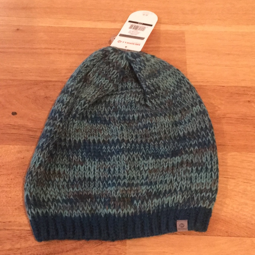Women’s Legion Blue MERRELL NWT beanie hat✨ - Picture 3 of 3